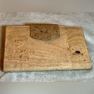 Montado Vegan, Eco-friendly Portuguese Cork Wallet with 2 Snap Closures